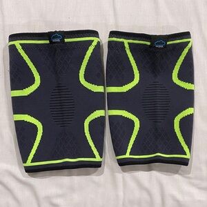 Black and Green Knee Sleeves